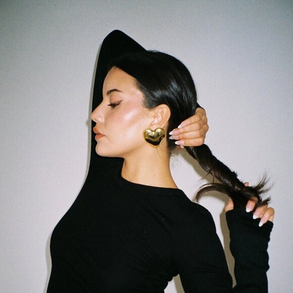 Heaven Mayhem Amour Earrings in Gold New Womens Heart Jewelry - Picture 11 of 11